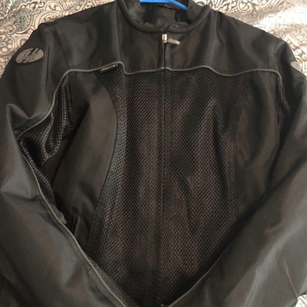 Motorcycle jacket